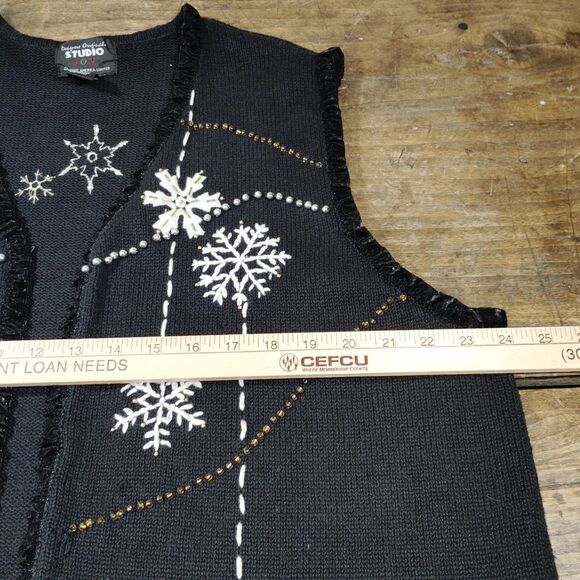 Vintage Designers Original 1X Christmas Sweater Vest Open Front Snowflake - Picture 5 of 8